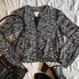Ann Taylor LOFT lightweight floral bomber jacket | size medium